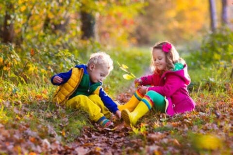 At What Age Do Kids Learn Colors? Milestones & Tips